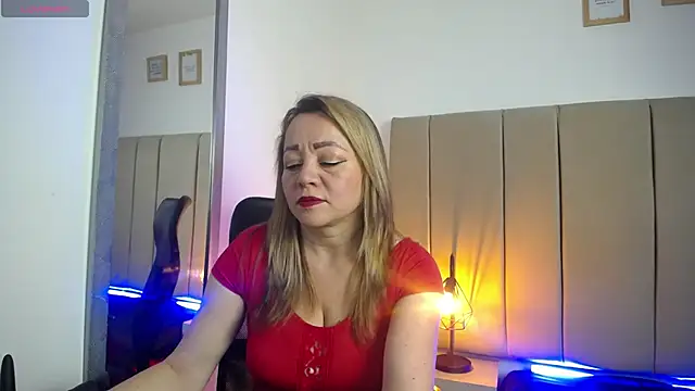 Snapshot of Lupiita223 chatting on March 10, 12:59 pm Lupiita223 online show from March 10, 12:59 pm