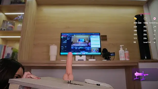 lana kane  online show from February 17, 11:29 am