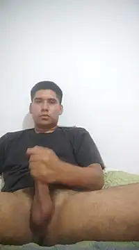 estudiante69 online show from December 29, 10:25 pm