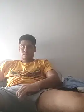 estudiante69 online show from December 31, 4:38 am