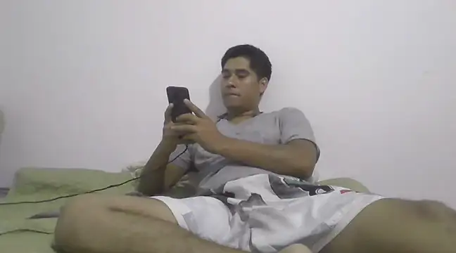 estudiante69 online show from February 24, 12:20 am