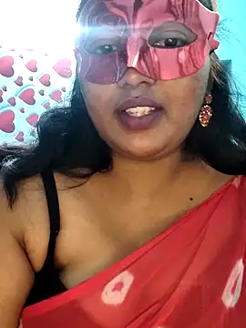 Snapshot of RomeoJuliet345 chatting on January 6, 10:13 am RomeoJuliet345 online show from January 6, 10:13 am