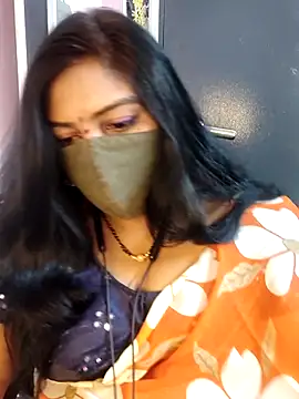 Snapshot of RomeoJuliet345 chatting on February 8, 11:24 am RomeoJuliet345 online show from February 8, 11:24 am