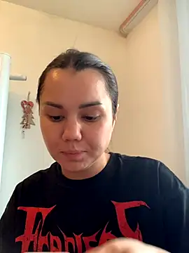 Snapshot of MiraMiss chatting on October 19, 5:52 am MiraMiss online show from October 19, 5:52 am
