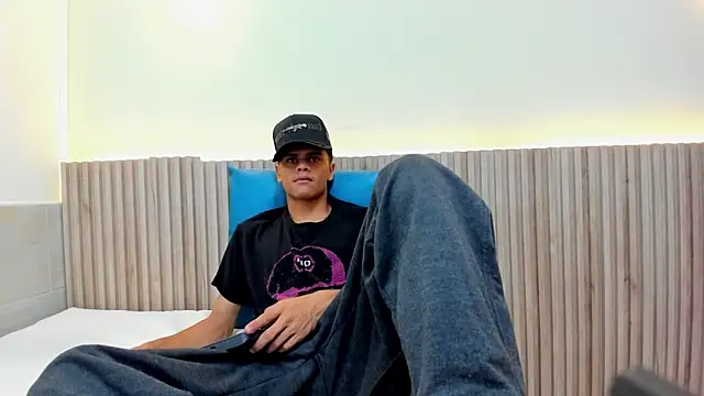 Snapshot of Billy_zander chatting on December 9, 1:55 pm Billy zander online show from December 9, 1:55 pm