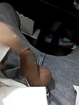 Steve98768 online show from December 11, 9:55 pm