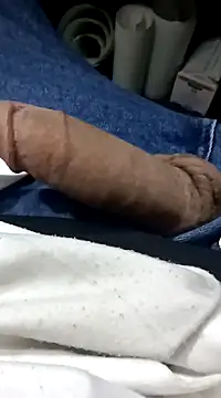 Steve98768 online show from December 18, 3:22 pm