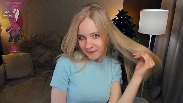 OdelinaFicken online show from March 15, 7:09 am