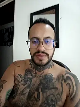 Nicky smith   online show from December 13, 2:43 am