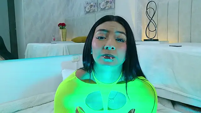 MeganCruzGB online show from April 10, 12:32 pm