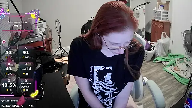 LilyFoxxx online show from September 17, 3:30 am