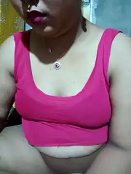 Snapshot of Super-Couple chatting on May 6, 3:28 pm Super-Couple online show from May 6, 3:28 pm