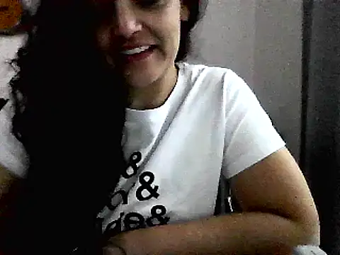 Snapshot of escritorasafada chatting on December 28, 8:48 am escritorasafada online show from December 28, 8:48 am