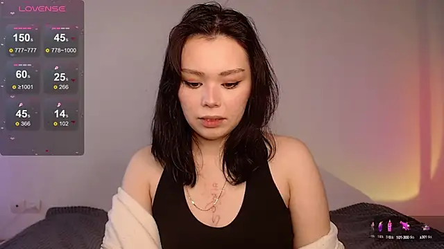 Snapshot of Mellovely chatting on December 15, 4:07 am Mellovely online show from December 15, 4:07 am
