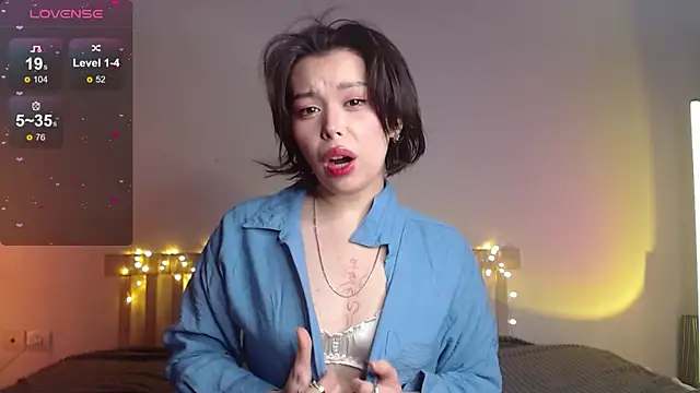 Snapshot of Mellovely chatting on January 6, 3:40 pm Mellovely online show from January 6, 3:40 pm