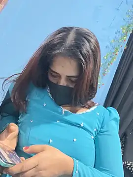 Snapshot of Black_Glow chatting on February 9, 3:01 pm Black Glow online show from February 9, 3:01 pm