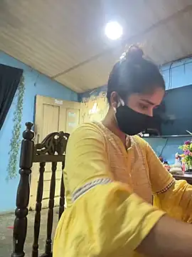 Snapshot of Black_Glow chatting on March 21, 10:50 am Black Glow online show from March 21, 10:50 am