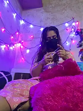 Snapshot of Black_Glow chatting on September 11, 6:08 pm Black Glow online show from September 11, 6:08 pm