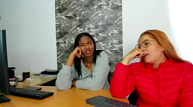 Snapshot of MISSANDRE4 chatting on January 16, 5:23 pm MISSANDRE4 online show from January 16, 5:23 pm