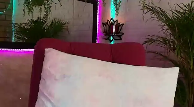 Snapshot of _mamush chatting on March 7, 4:13 am  mamush online show from March 7, 4:13 am