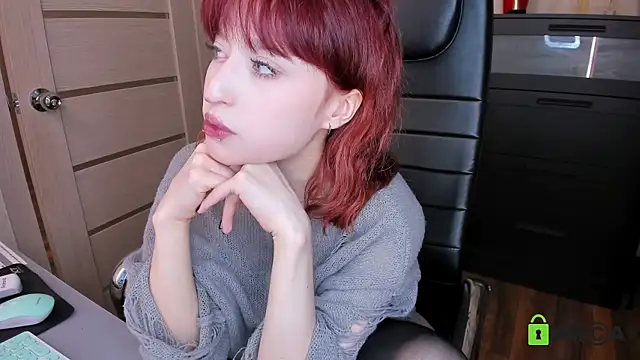 ElizaNik  online show from May 15, 11:45 pm