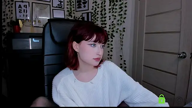 Snapshot of ElizaNik_ chatting on June 11, 9:46 pm ElizaNik online show from June 11, 9:46 pm