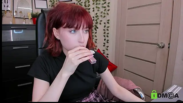 Snapshot of ElizaNik_ chatting on June 30, 9:38 pm ElizaNik online show from June 30, 9:38 pm