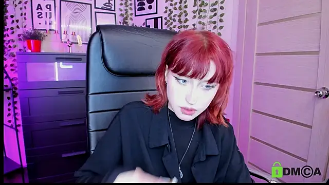 Snapshot of ElizaNik_ chatting on July 17, 8:57 pm ElizaNik online show from July 17, 8:57 pm