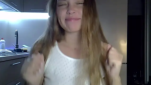 Lucky Anna online show from December 22, 3:25 am