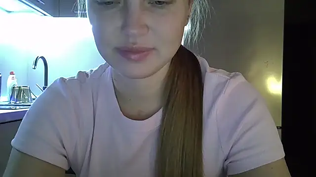 Lucky Anna online show from March 11, 8:15 pm