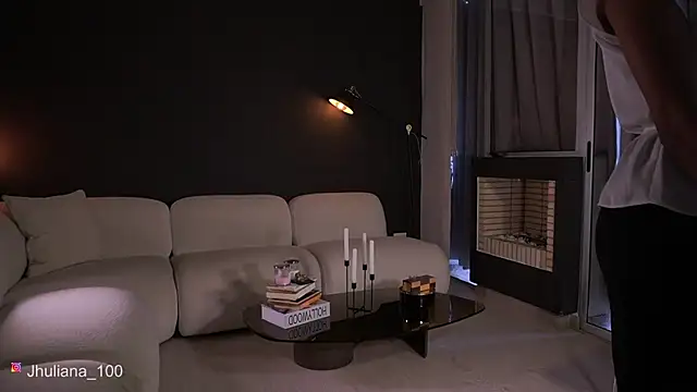 paulacora100 online show from May 24, 8:58 pm