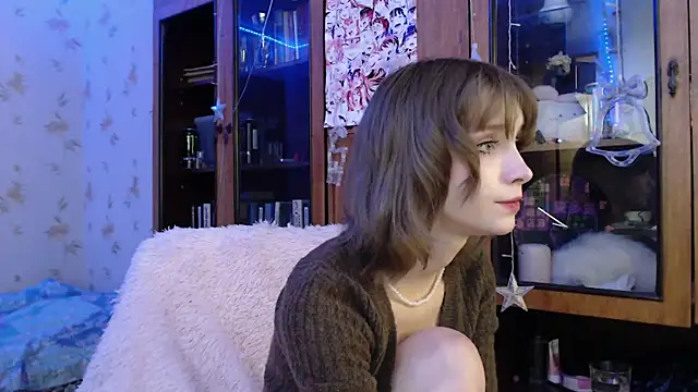 Snapshot of cloudgirrl chatting on January 20, 9:22 pm cloudgirrl online show from January 20, 9:22 pm