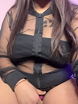 Snapshot of wildestcouplee chatting on January 31, 3:33 pm wildestcouplee online show from January 31, 3:33 pm