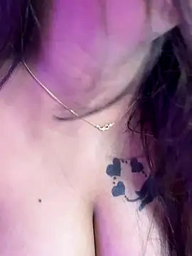 wildestcouplee online show from December 3, 5:33 pm