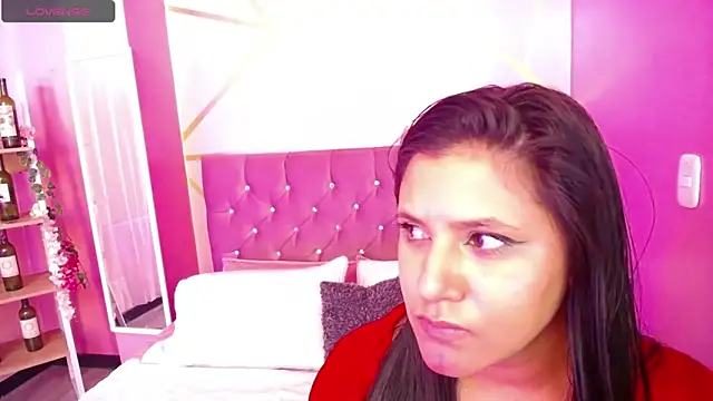 frreeya online show from December 20, 9:50 pm