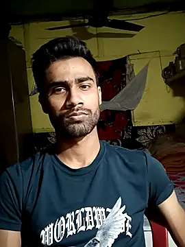 Snapshot of Skinny_Bigass_23 chatting on March 11, 6:30 pm Skinny Bigass 23 online show from March 11, 6:30 pm