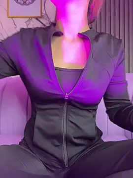Aaliyah Salma online show from May 28, 3:53 pm