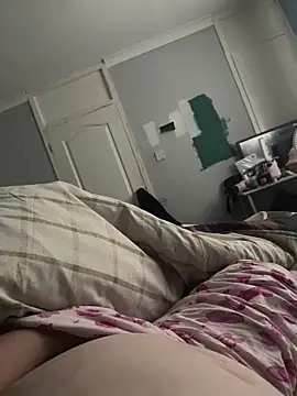 Snapshot of AmberTaylorXxx chatting on September 18, 6:59 am AmberTaylorXxx online show from September 18, 6:59 am