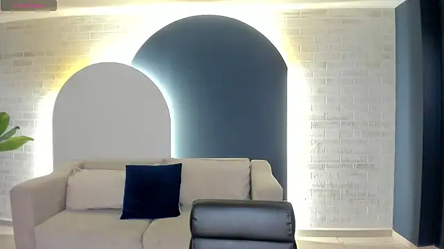 AlinaKravitz online show from March 29, 5:13 pm