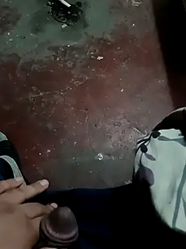 Snapshot of dvaughn3117 chatting on December 13, 7:21 pm dvaughn3117 online show from December 13, 7:21 pm