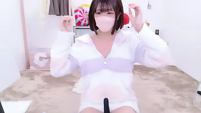 aki zzz online show from February 3, 8:14 pm