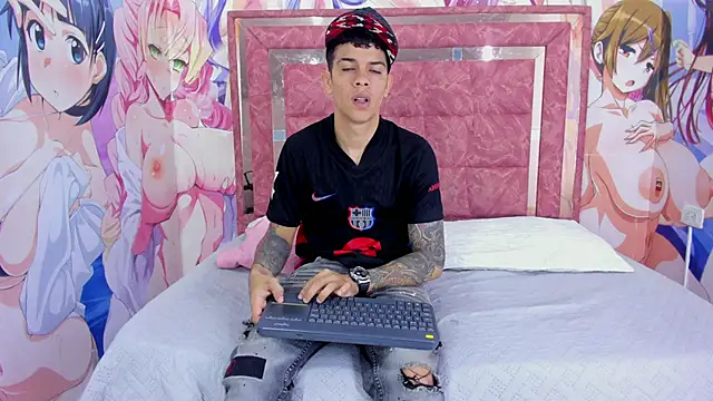 Snapshot of FUCK_LATINMEN chatting on December 2, 12:07 pm FUCK LATINMEN online show from December 2, 12:07 pm