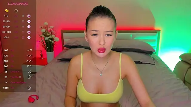 skinny sissss online show from December 27, 7:29 am