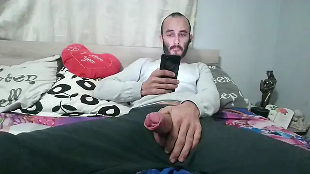 kisandgioni online show from January 4, 1:53 pm