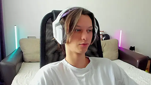 Ostin meow online show from February 13, 5:14 am