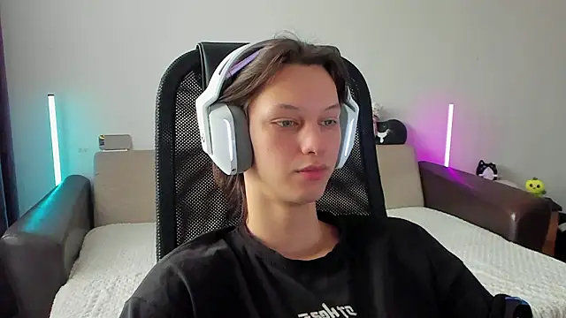 Ostin meow online show from February 17, 8:55 am