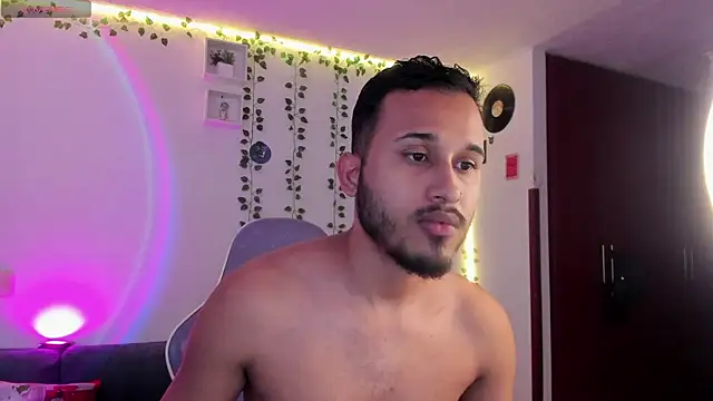 Raf brunette online show from January 2, 12:57 pm