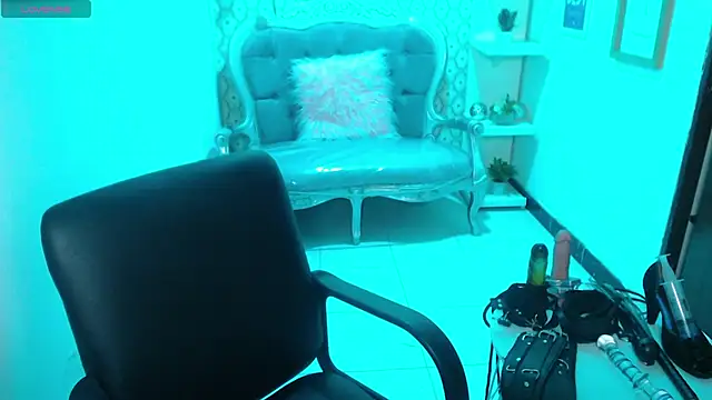 scarleth blue online show from March 5, 9:38 am