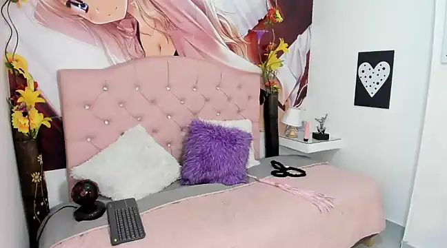 Snapshot of Bonnie-Kim chatting on December 6, 10:19 pm Bonnie-Kim online show from December 6, 10:19 pm