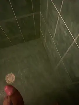 Snapshot of Tommy_y_Pamela chatting on February 14, 4:09 am Tommy y Pamela online show from February 14, 4:09 am